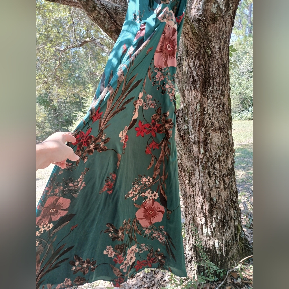 Lulu's Green Floral Maxi Dress - Picture 4 of 6